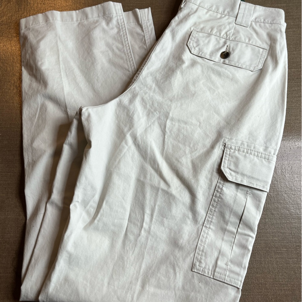 LL Bean tropic weight charge pant size 32x34 color is “stone”